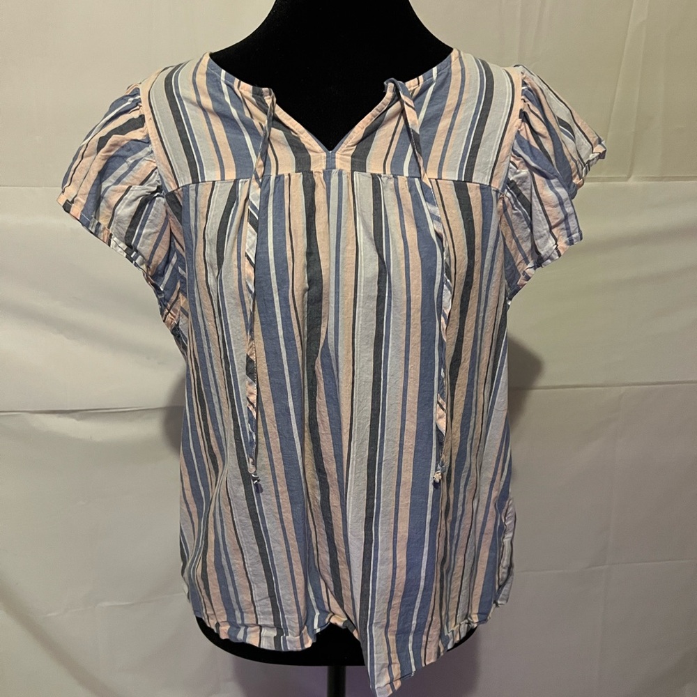 Lucky Brand Blue and White Ruffled Cap Sleeve Blouse